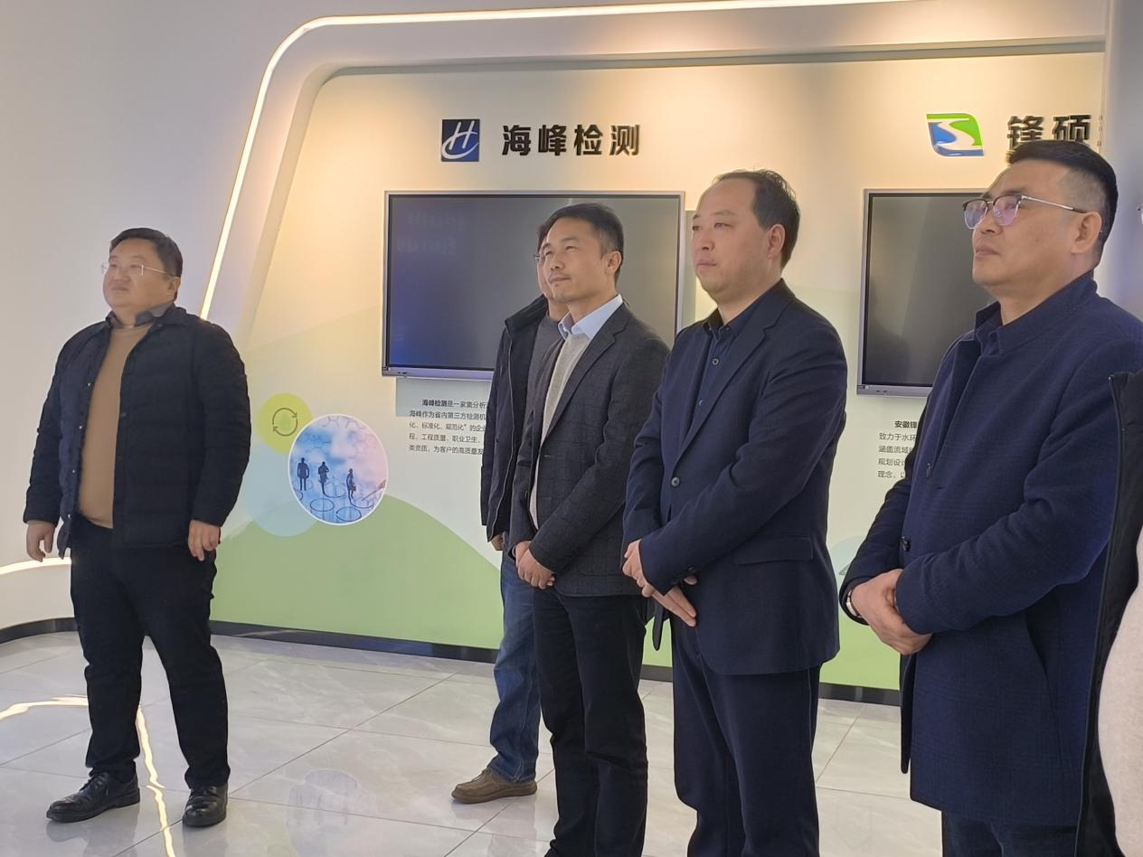 并肩同筑新時代，攜手共創(chuàng)新未來